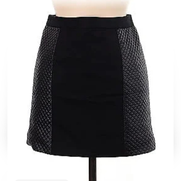 Club Monaco Faux Leather Skirt - Picture 2 of 7